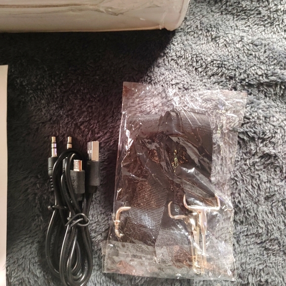 Extreme rtable Wireless Speaker - Picture 4 of 5